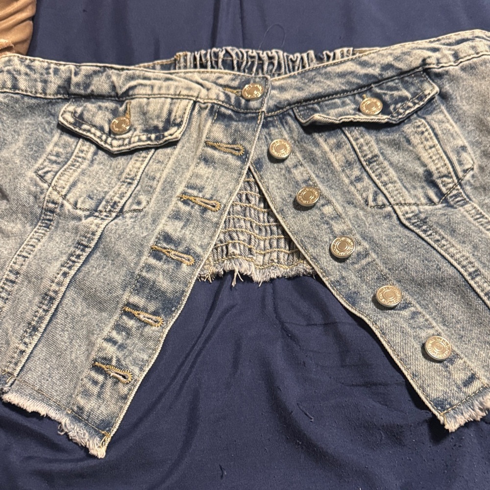 SHEIN Blue Denim Crop Top